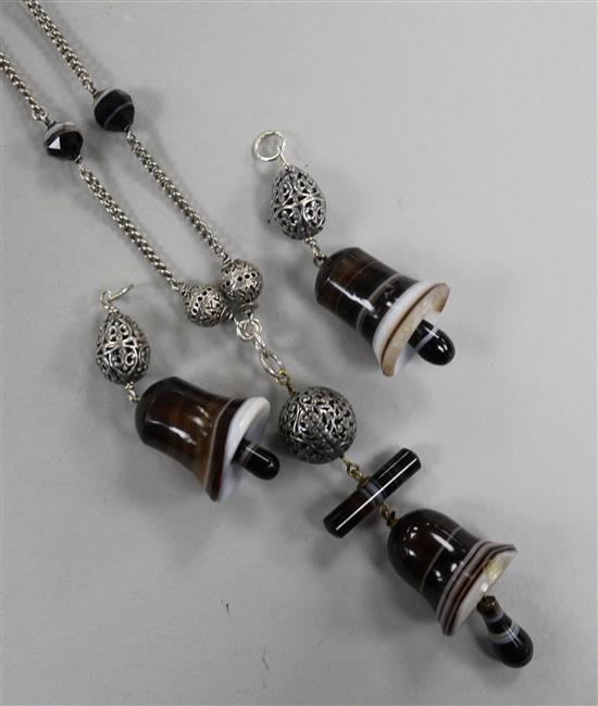 A silver and agate necklace and two pendants